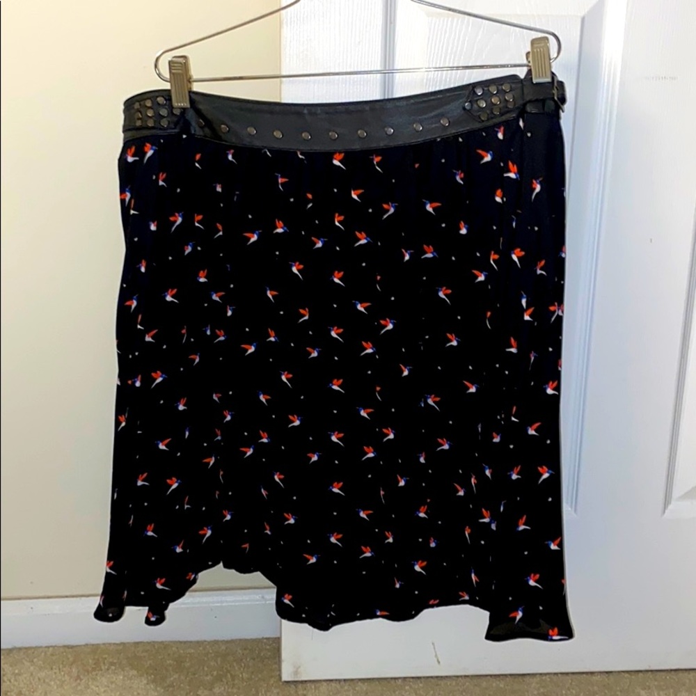 Flowing Skirt...with POCKETS!